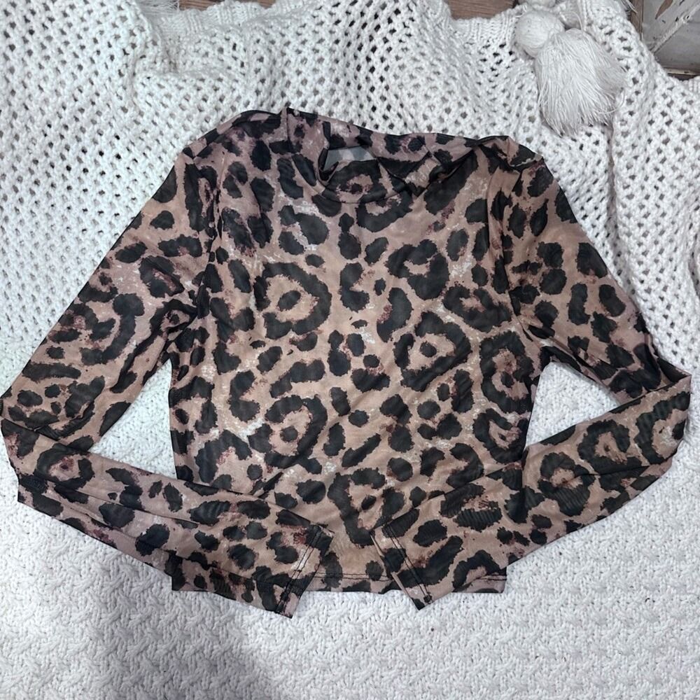 NWOT SHEIN Black and Brown Fitted Crop Blouse medium